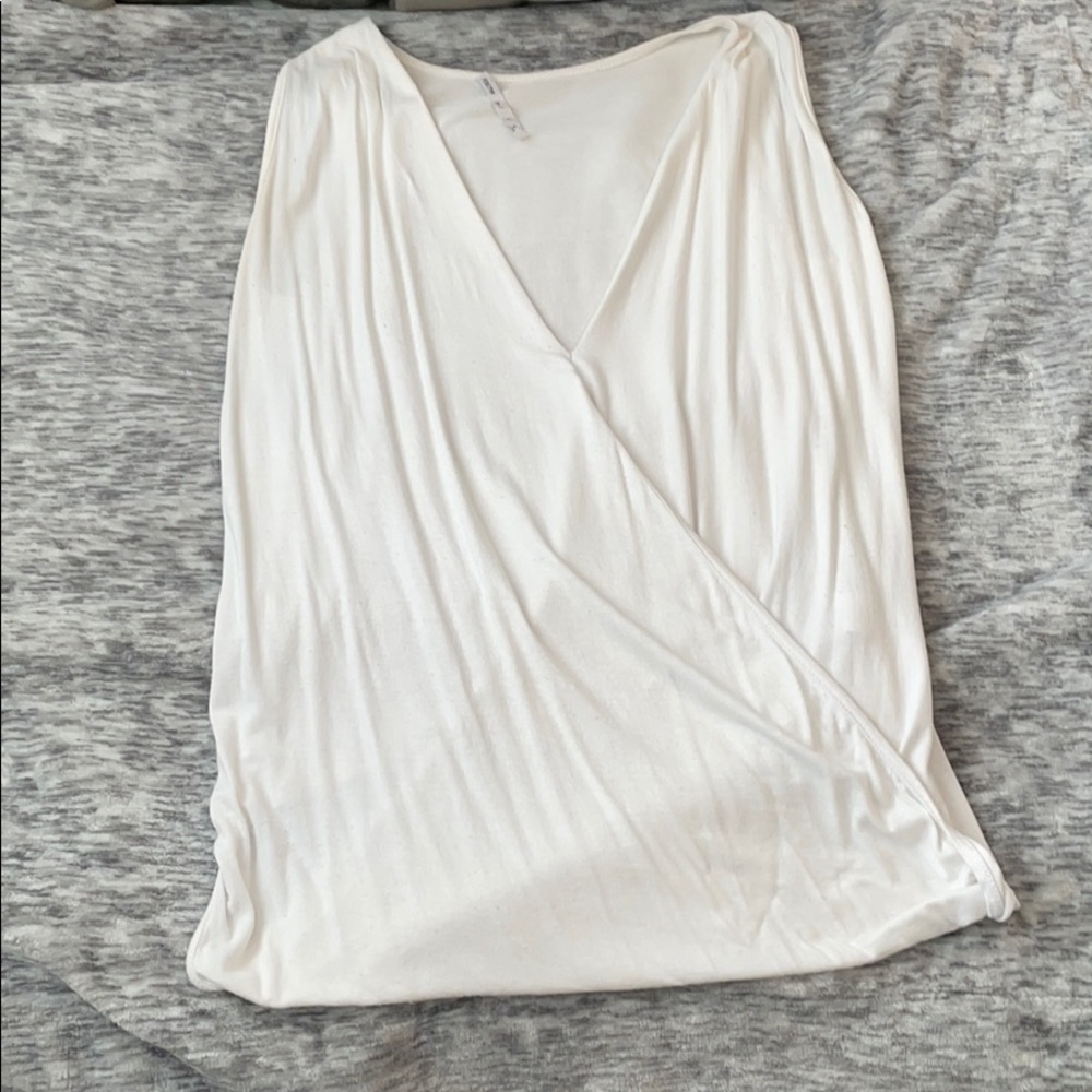 White tank